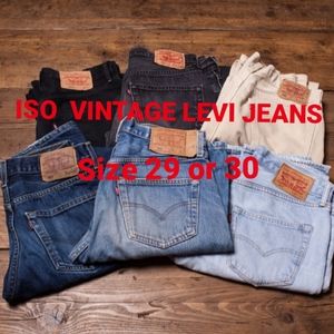 ISO WOMENS VINTAGE LEVI JEANS